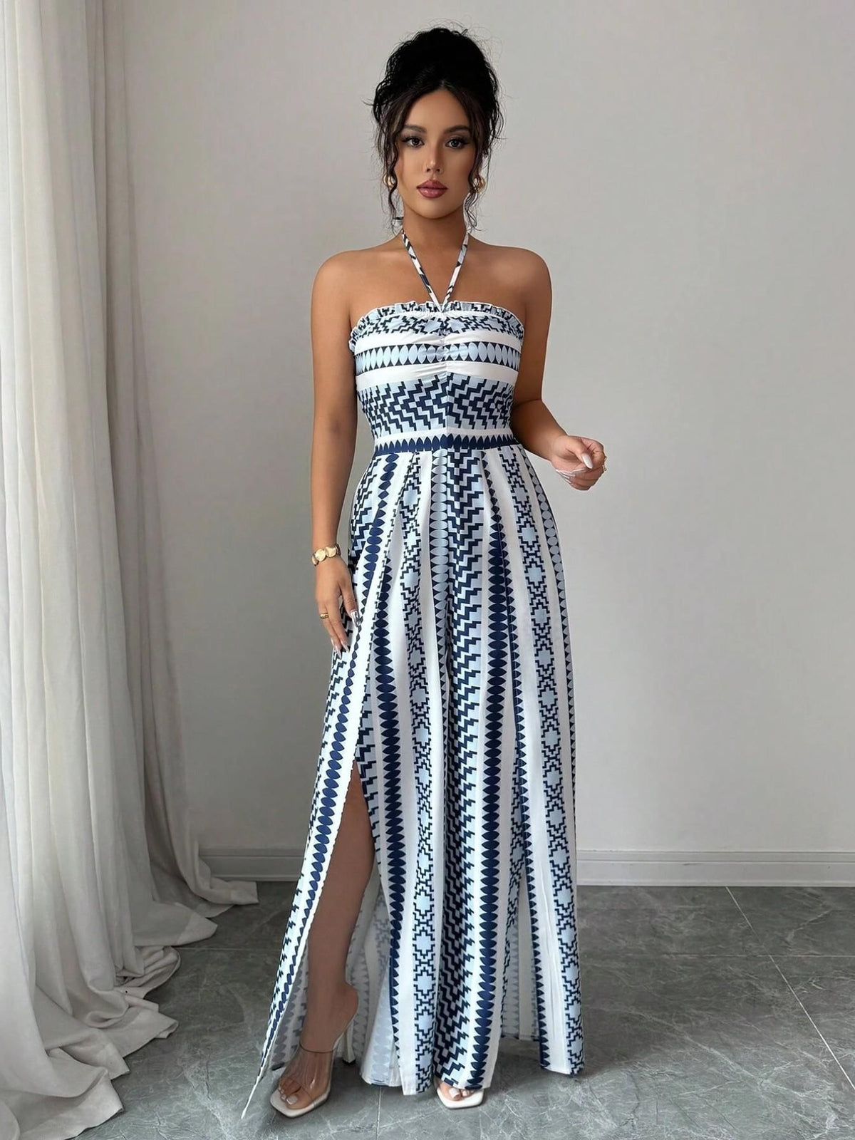 ✨👗 Geometric Jumpsuit with Halter Neckline & Side Slit – 50% OFF! Perfect for Beach, Office & Evening. 🔥✨